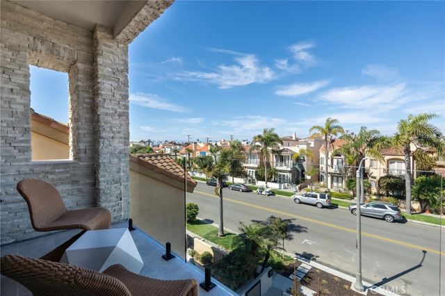 520 11th Street, Huntington Beach, CA 92648