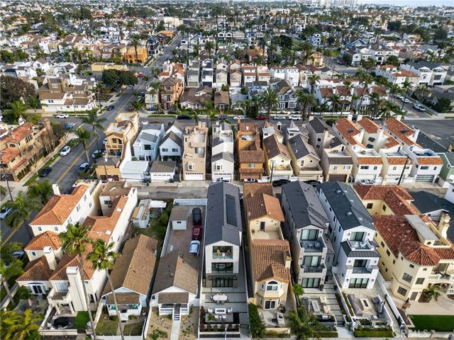 520 11th Street, Huntington Beach, CA 92648