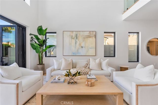 520 11th Street, Huntington Beach, CA 92648