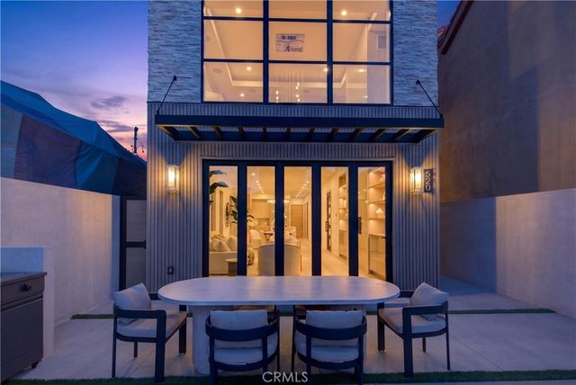 520 11th Street, Huntington Beach, CA 92648