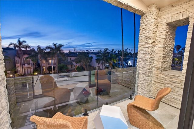 520 11th Street, Huntington Beach, CA 92648