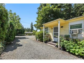18427 Se YAMHILL St, Gresham, OR 97233