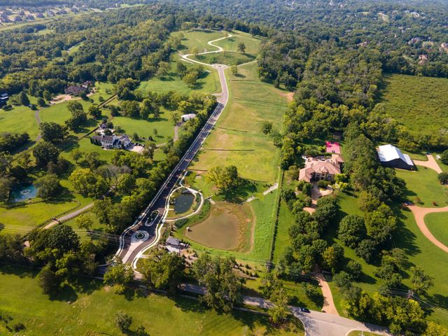 515 Cielo Dr, Brentwood, TN 37027