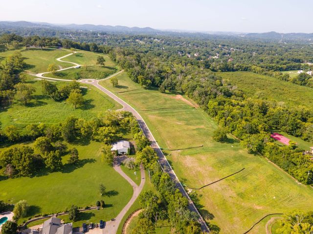 515 Cielo Dr, Brentwood, TN 37027