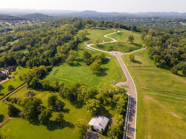 515 Cielo Dr, Brentwood, TN 37027