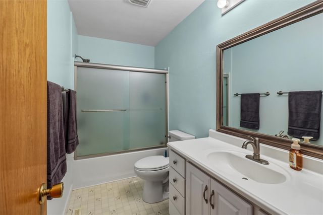 625 22nd Avenue SW, Altoona, IA 50009