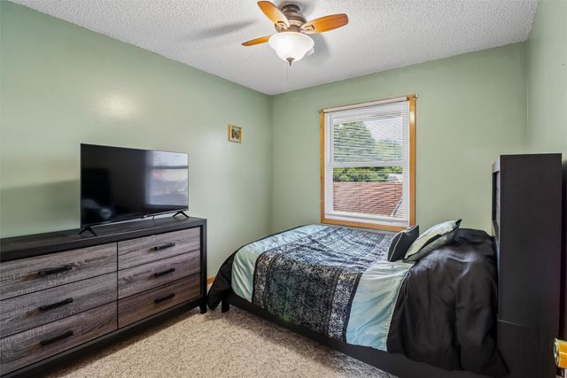 625 22nd Avenue SW, Altoona, IA 50009