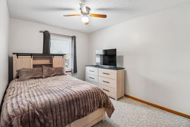 625 22nd Avenue SW, Altoona, IA 50009