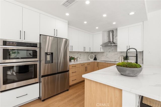 67 Pelican Court, Newport Beach, CA 92660