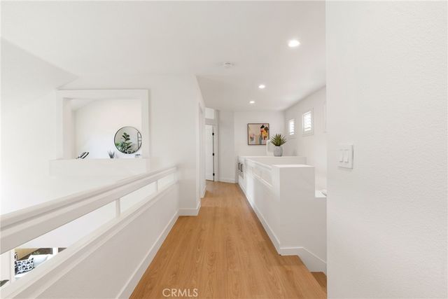 67 Pelican Court, Newport Beach, CA 92660