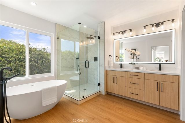 67 Pelican Court, Newport Beach, CA 92660