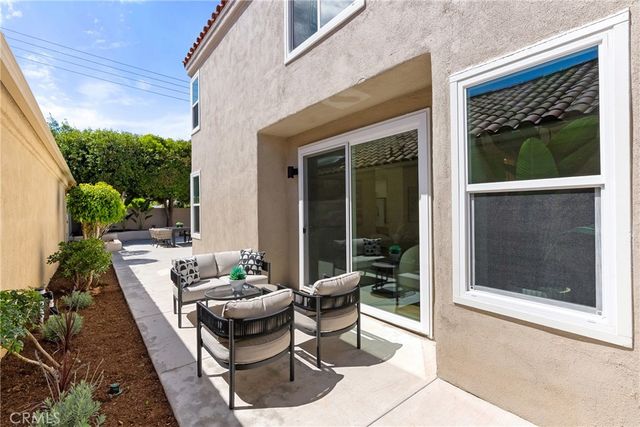 67 Pelican Court, Newport Beach, CA 92660