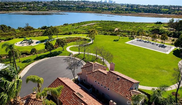 67 Pelican Court, Newport Beach, CA 92660