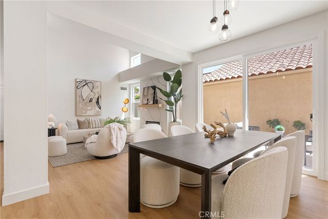67 Pelican Court, Newport Beach, CA 92660