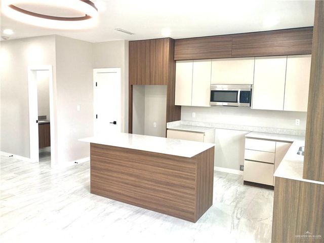 2217 Corales Street, Mission, TX 78573