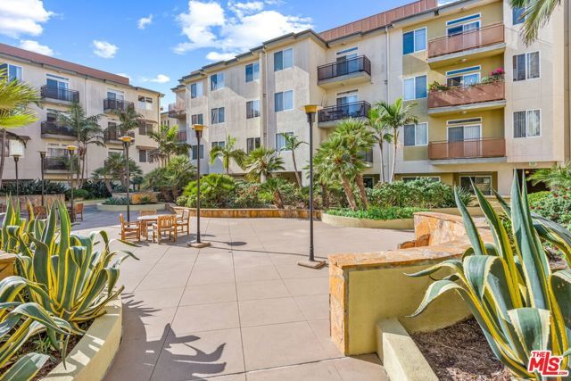 13200 Pacific Promenade 438, Los Angeles, CA 90094