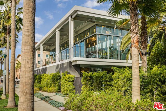 13200 Pacific Promenade 438, Los Angeles, CA 90094