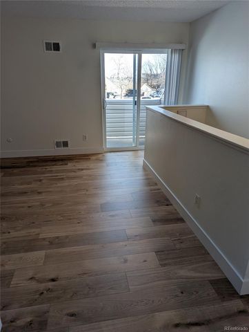 2439 S Xanadu Way B, Aurora, CO 80014