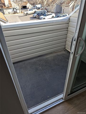 2439 S Xanadu Way B, Aurora, CO 80014