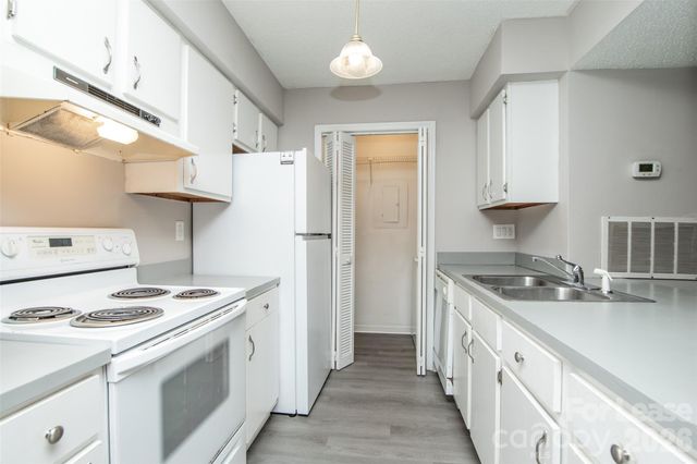 11064 Harrowfield Road, Charlotte, NC 28226