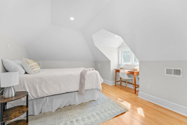 194 Washington Ave 3, Winthrop, MA 02152