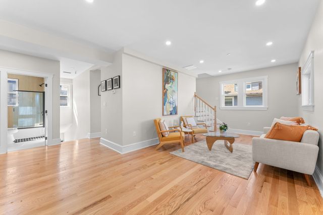 194 Washington Ave 3, Winthrop, MA 02152