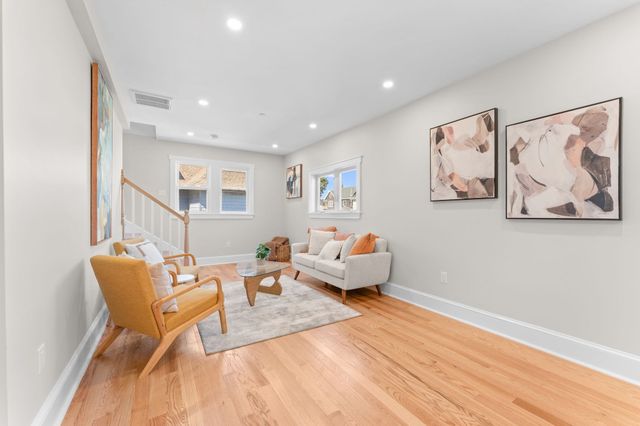 194 Washington Ave 3, Winthrop, MA 02152