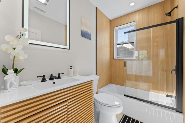 194 Washington Ave 3, Winthrop, MA 02152