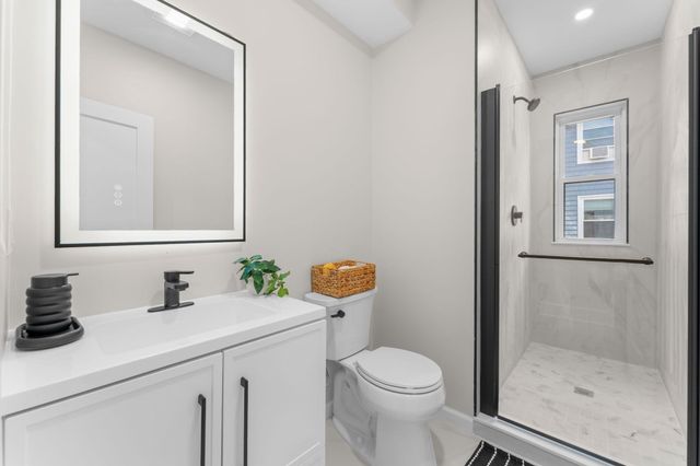 194 Washington Ave 3, Winthrop, MA 02152