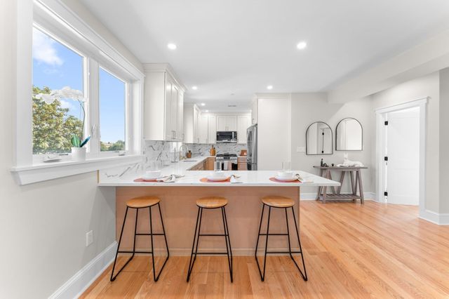 194 Washington Ave 3, Winthrop, MA 02152