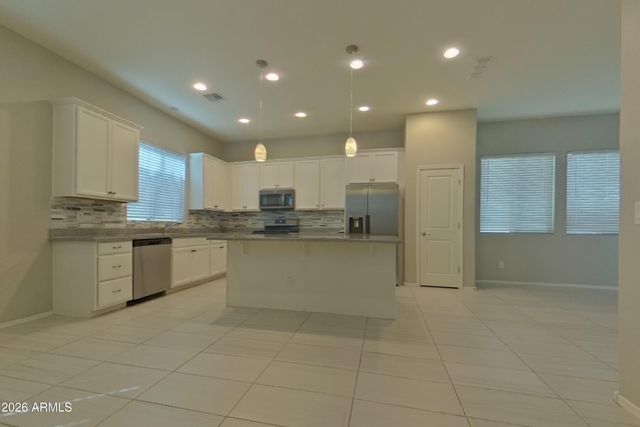 14989 W WILSHIRE Drive, Goodyear, AZ 85395