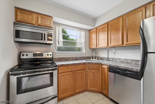 514 Andria Ave 164, Hillsborough Twp., NJ 08844