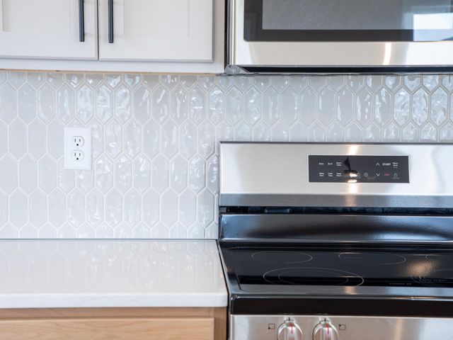 1474 66th Avenue S, Fargo, ND 58104