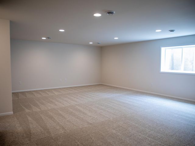 1474 66th Avenue S, Fargo, ND 58104