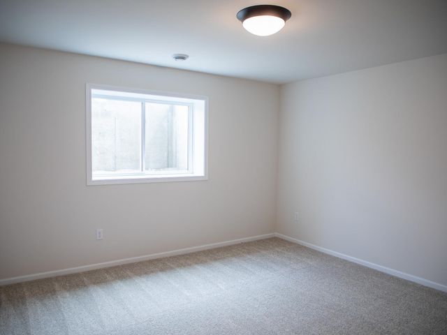 1474 66th Avenue S, Fargo, ND 58104