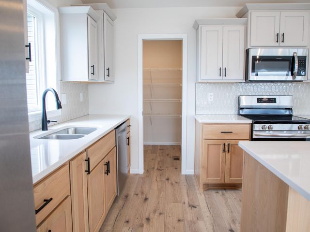 1474 66th Avenue S, Fargo, ND 58104