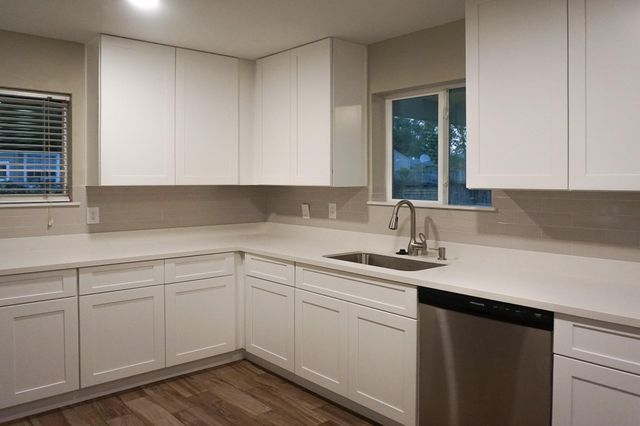 8521 Woodlyn Road, Houston, TX 77028