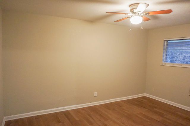 8521 Woodlyn Road, Houston, TX 77028