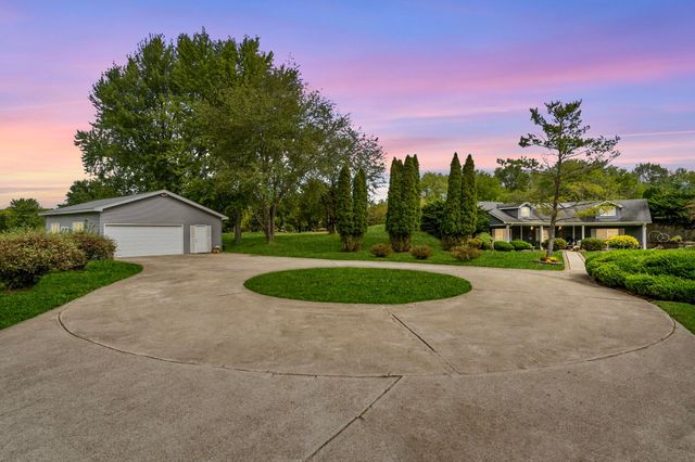 17635 White Oak Avenue, Lowell, IN 46356