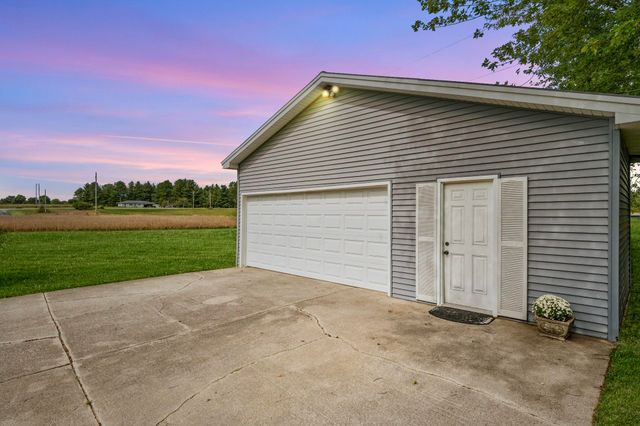 17635 White Oak Avenue, Lowell, IN 46356