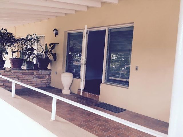 30 Park Drive 15, Bal Harbour, FL 33154