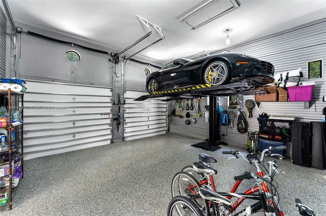 231 Costanera Rd, Coral Gables, FL 33143