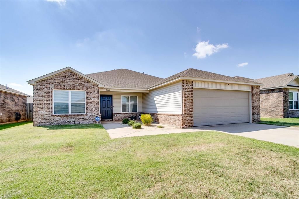 2217 Stella Road, Yukon, OK 73099
