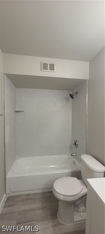 1390 Wildwood Lakes BLVD 8, Naples, FL 34104