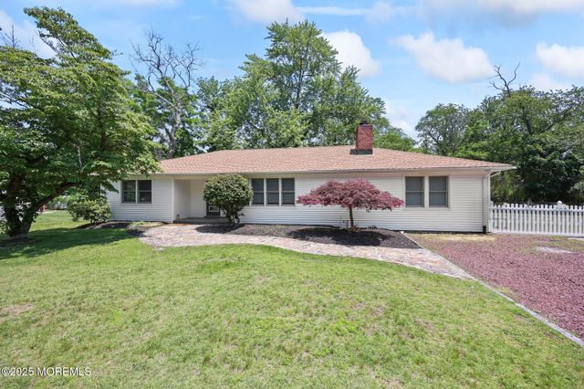 2025 Lesser Parkway, Oakhurst, NJ 07755