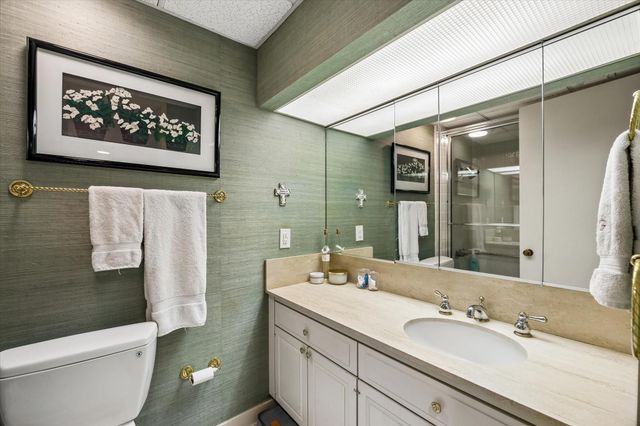 5555 Del Monte Drive 1305, Houston, TX 77056