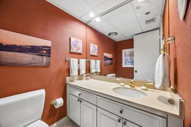 5555 Del Monte Drive 1305, Houston, TX 77056