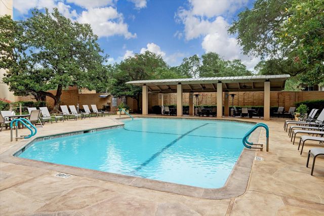 5555 Del Monte Drive 1305, Houston, TX 77056