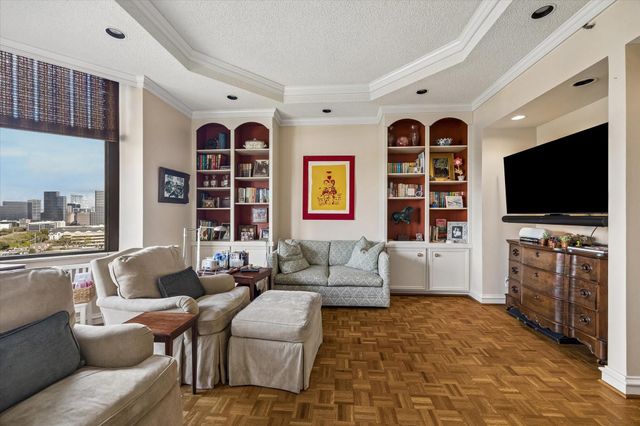 5555 Del Monte Drive 1305, Houston, TX 77056