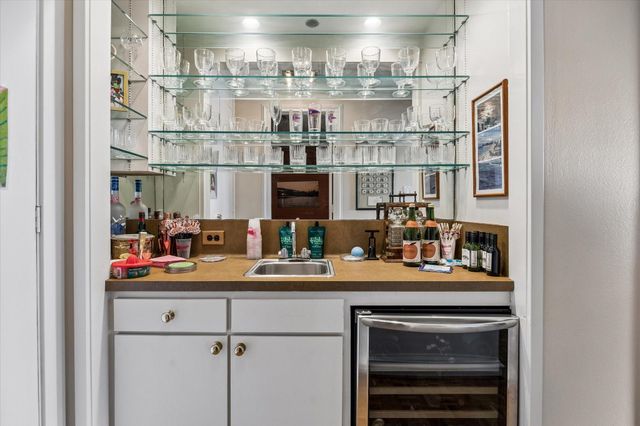 5555 Del Monte Drive 1305, Houston, TX 77056